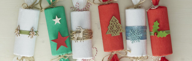 DIY Christmas Crackers with Arty Party