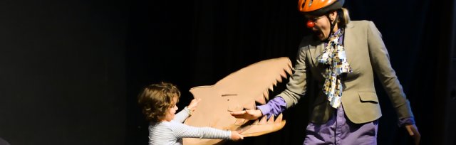 Hand-Play Coordination: The Most Puppety No-Puppet Puppetry w/ Brave Bucket Co.