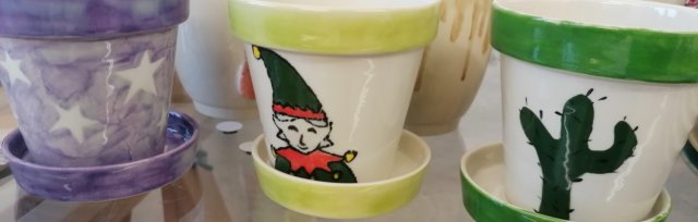 Christmas Pottery Painting with Arty Farty