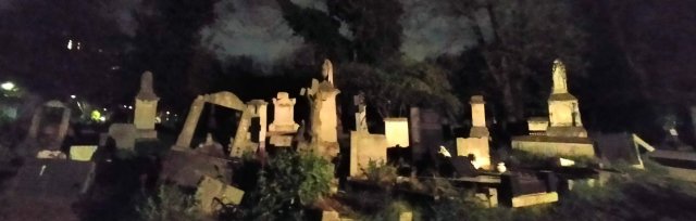 Twilight Tour at Tower Hamlets Cemetery Park