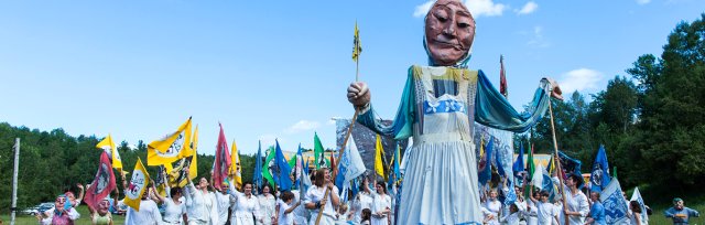 Bread and Puppet Theater's "Our Domestic Resurrection Circus: Apocalypse Defiance"