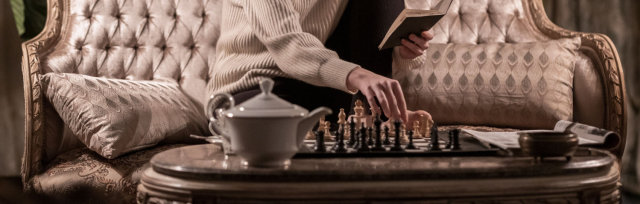 The Queen's Gambit Chess Course for Women Beginners: Black Opening Repertoire