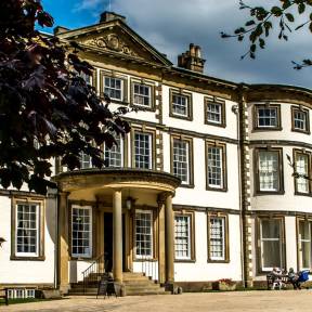 Sewerby Hall, Yorkshire: tour with lunch