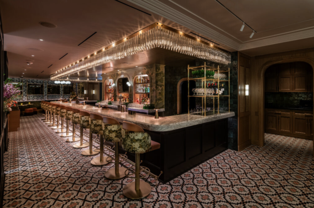 Cafe Du Jour Bar & Lounge