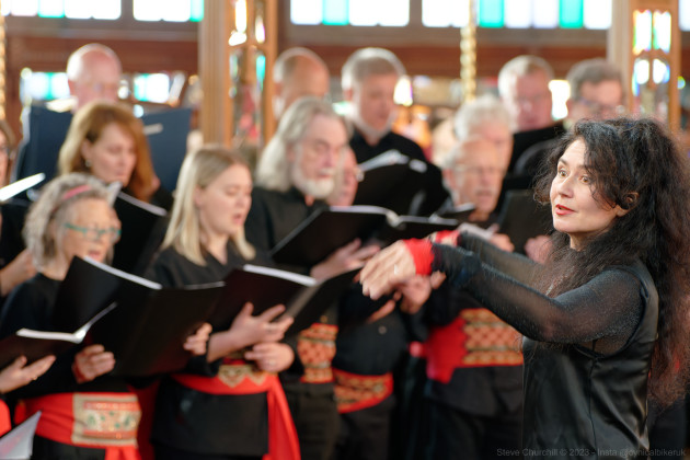 Slavic Voices choir with Polina Shepherd
