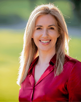 Laura Dowling