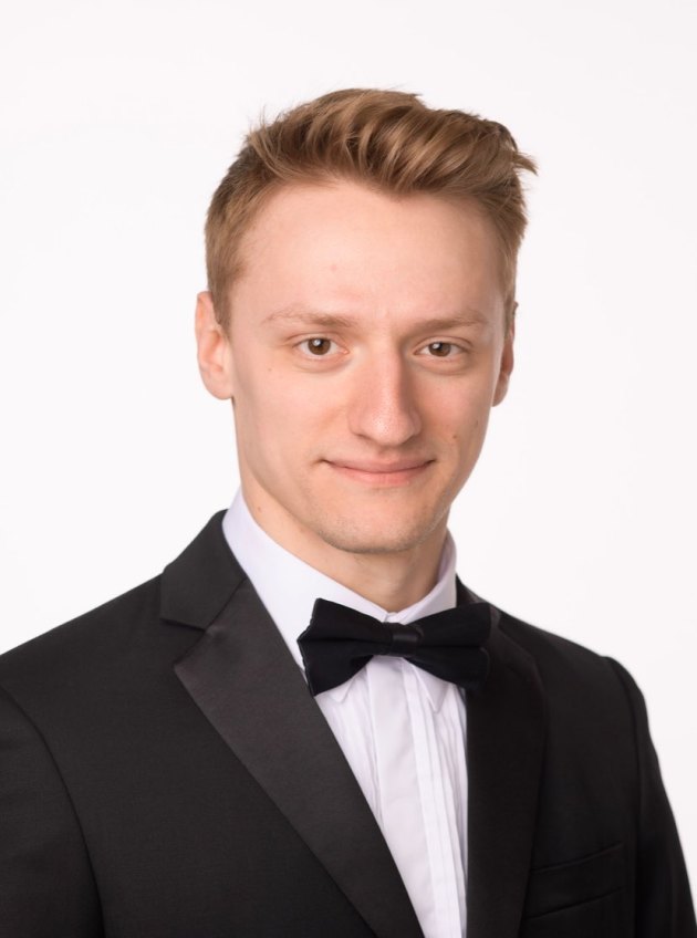 Jonathan DeBruyn, Guest Conductor, Music Director Finalist